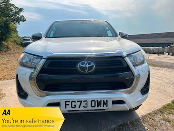 Used Toyota Hilux 2023 for sale - 78982047: Photo