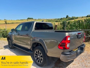 Used Toyota Hilux 2023 for sale - 78999803: Photo