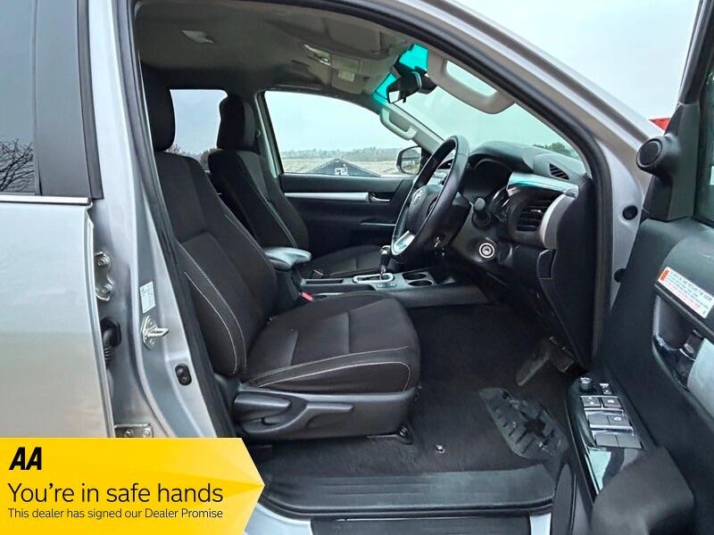 Used Toyota Hilux 2022 for sale - 77040575: Photo 18