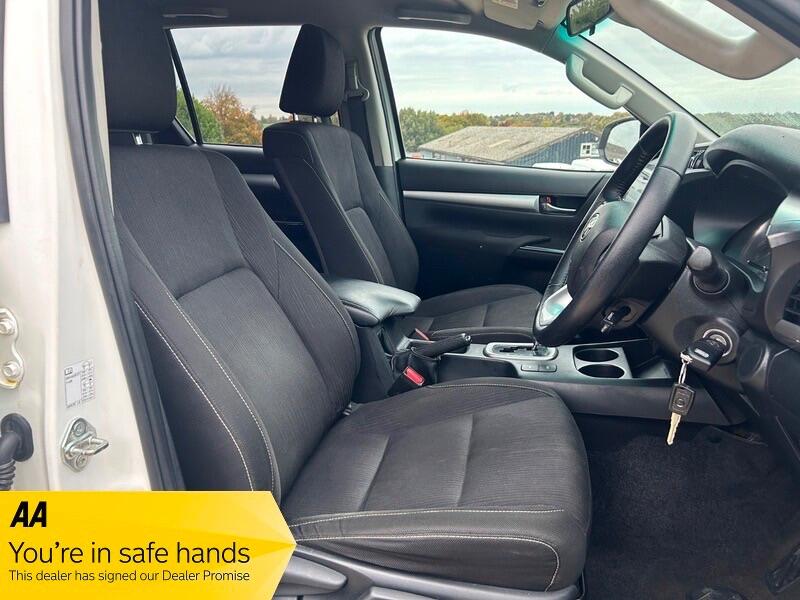 Used Toyota Hilux 2022 for sale - 76306649: Photo 11