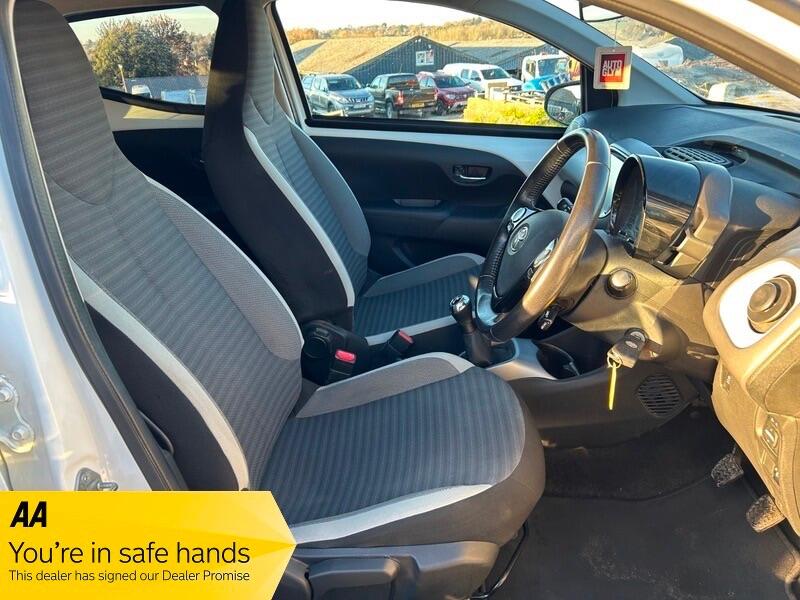 Used Toyota AYGO 2019 for sale - 76620520: Photo 14