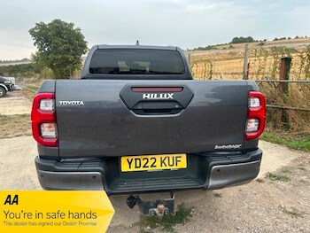Used Toyota Hilux 2022 for sale - 75552471: Photo