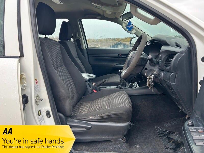 Used Toyota Hilux 2018 for sale - 76441020: Photo 10