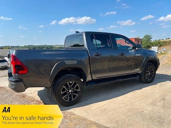 Used Toyota Hilux 2023 for sale - 79224457: Photo