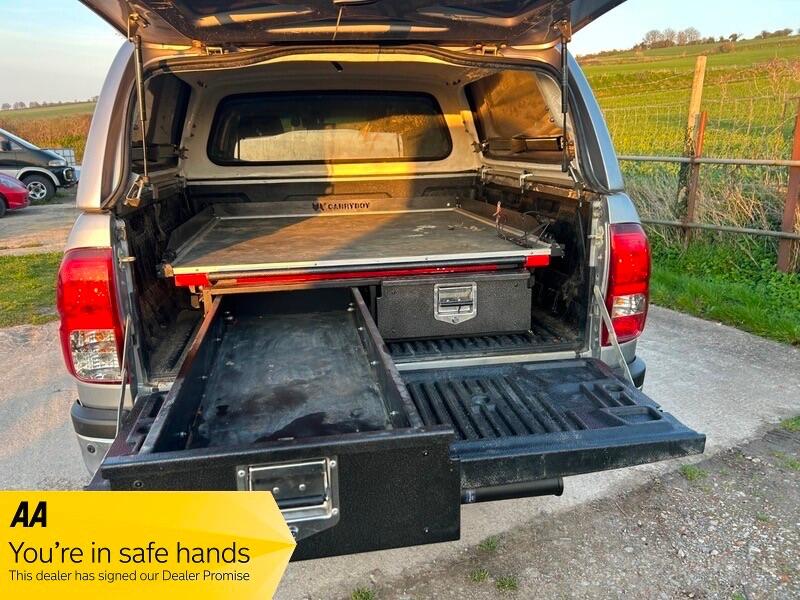 Used Toyota Hilux 2021 for sale - 77957755: Photo 12