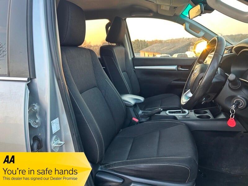 Used Toyota Hilux 2021 for sale - 77957755: Photo 17