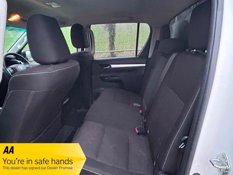 Used Toyota Hilux 2019 for sale - 77909405: Photo 15