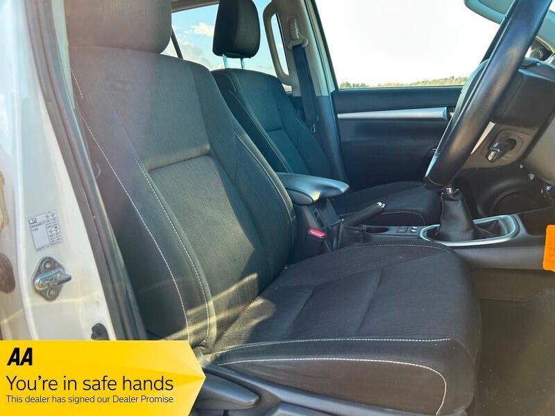 Used Toyota Hilux for sale - 77892639: Photo 5