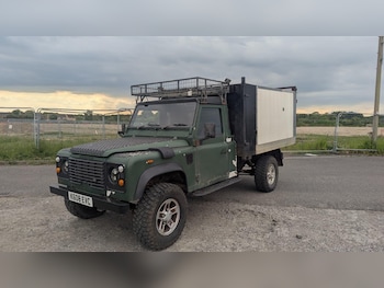 Used Land Rover Defender 130 1993 for sale - 79521119: Photo