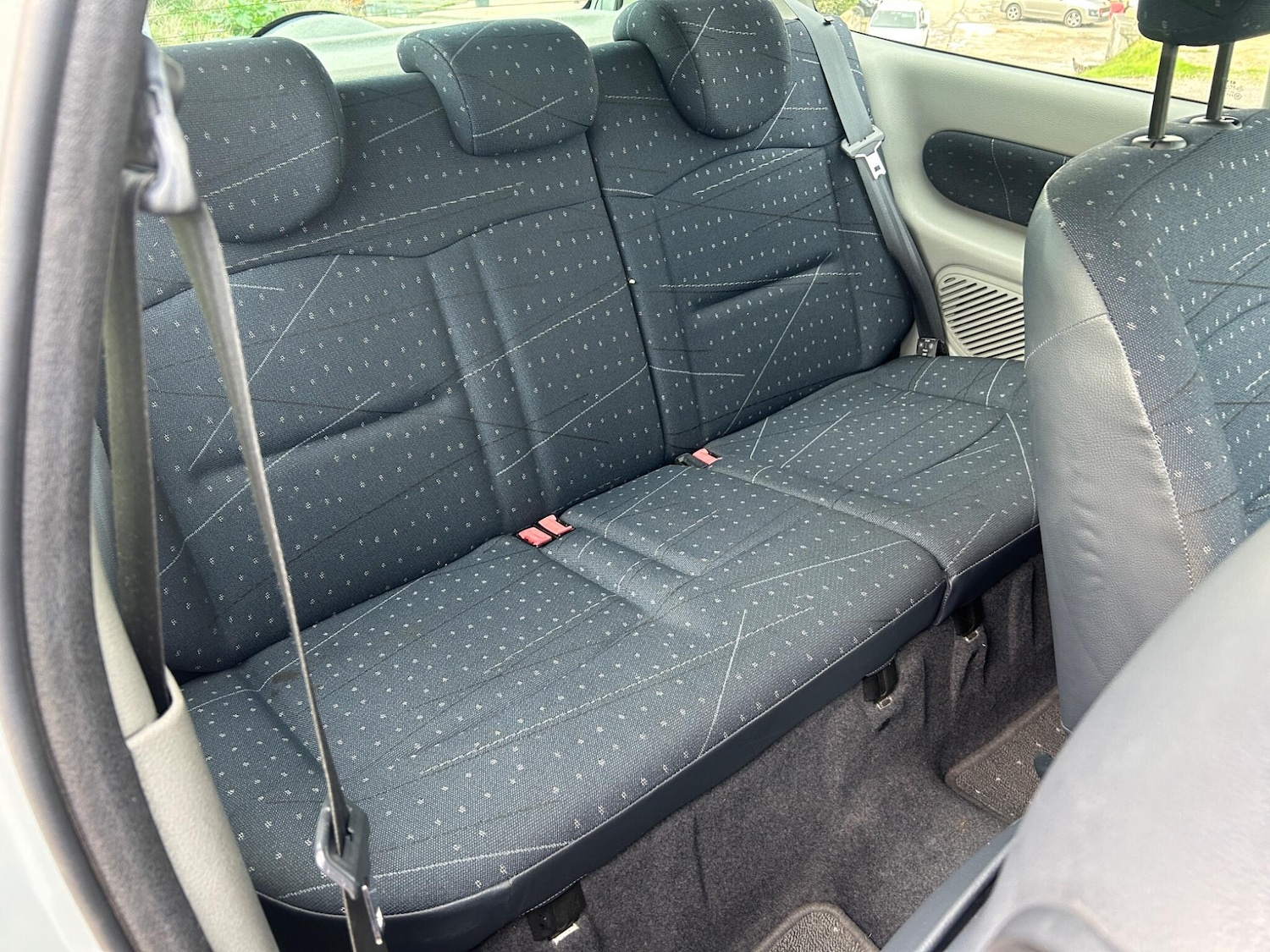 Used Renault Clio 2002 for sale - 76484281: Photo 10