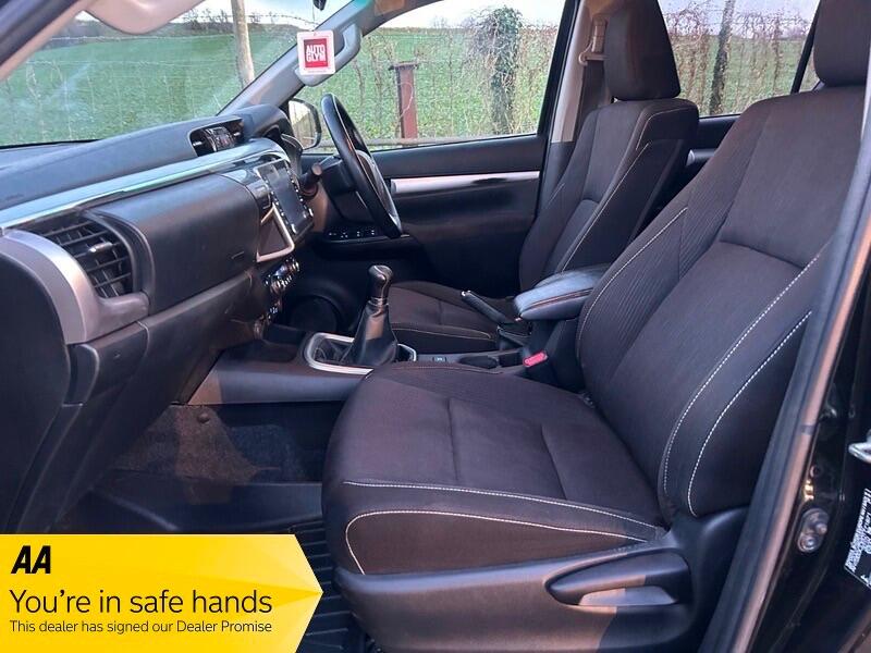 Used Toyota Hilux 2021 for sale - 77237668: Photo 15