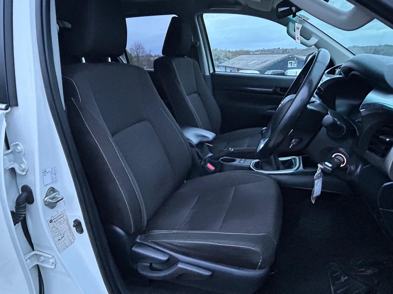 Used Toyota Hilux 2021 for sale - 77267321: Photo 11