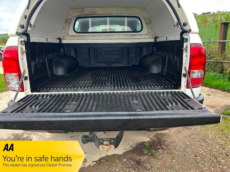 Used Toyota Hilux 2020 for sale - 76597261: Photo 8