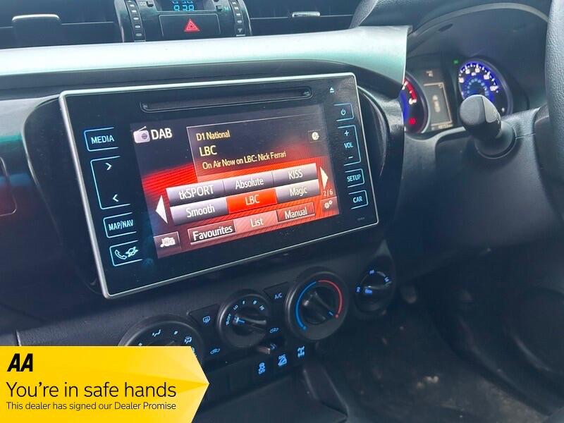 Used Toyota Hilux 2017 for sale - 76620412: Photo 14