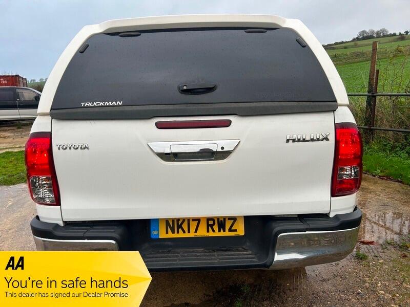 Used Toyota Hilux 2017 for sale - 76620412: Photo 7