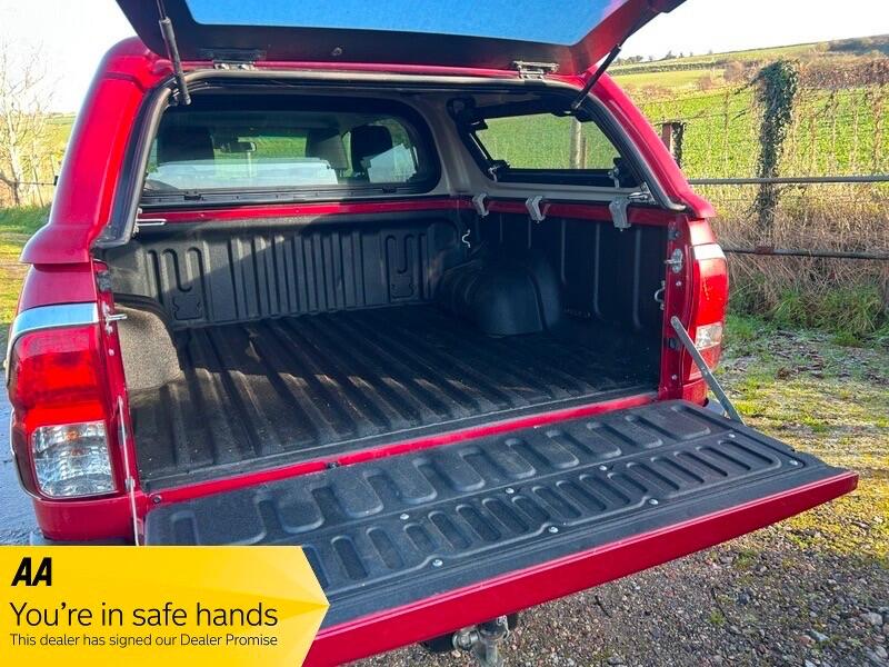 Used Toyota Hilux 2018 for sale - 77074458: Photo 11