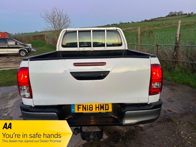 Used Toyota Hilux 2018 for sale - 76936176: Photo 10