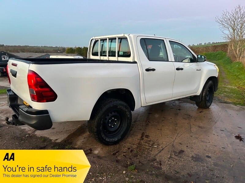 Used Toyota Hilux 2018 for sale - 76936176: Photo 11