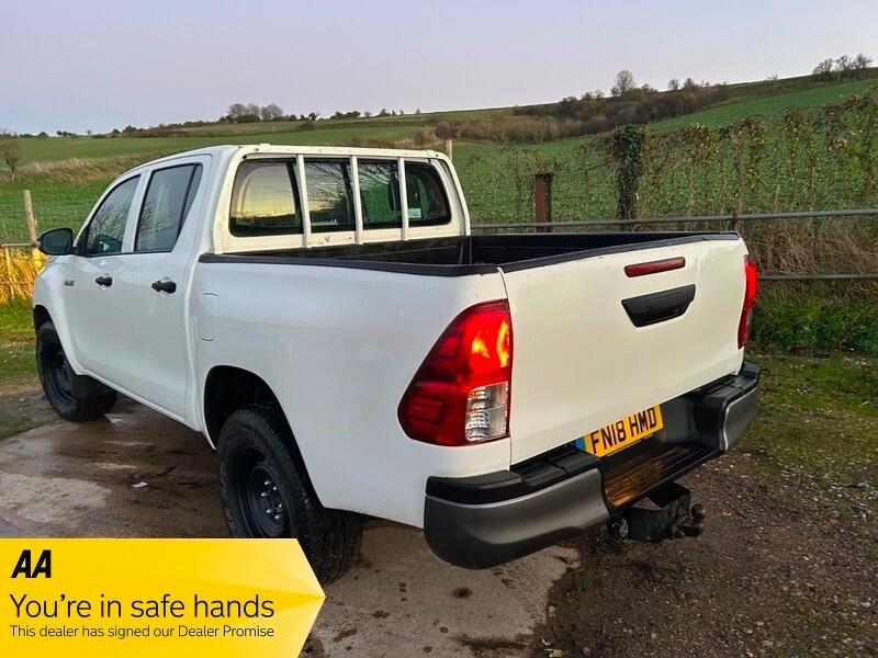 Used Toyota Hilux 2018 for sale - 76936176: Photo 12