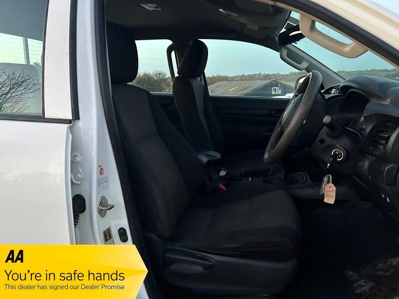 Used Toyota Hilux 2018 for sale - 76936176: Photo 15