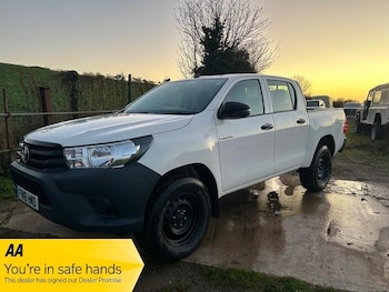 Used Toyota Hilux 2018 for sale - 76936176: Photo