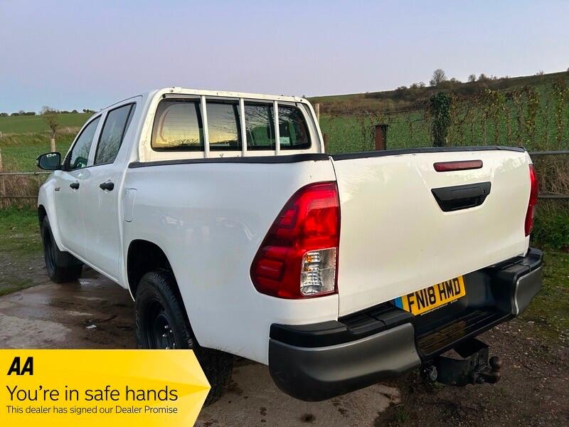 Used Toyota Hilux 2018 for sale - 76936176: Photo 9