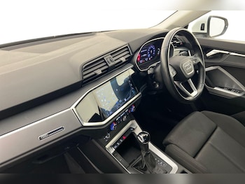 Used Audi Q3 2020 for sale - 76699612: Photo