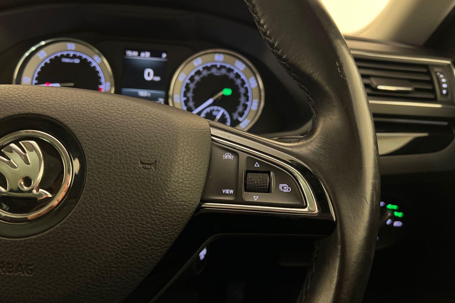 Used Skoda Superb 2019 for sale - 76673663: Photo 16