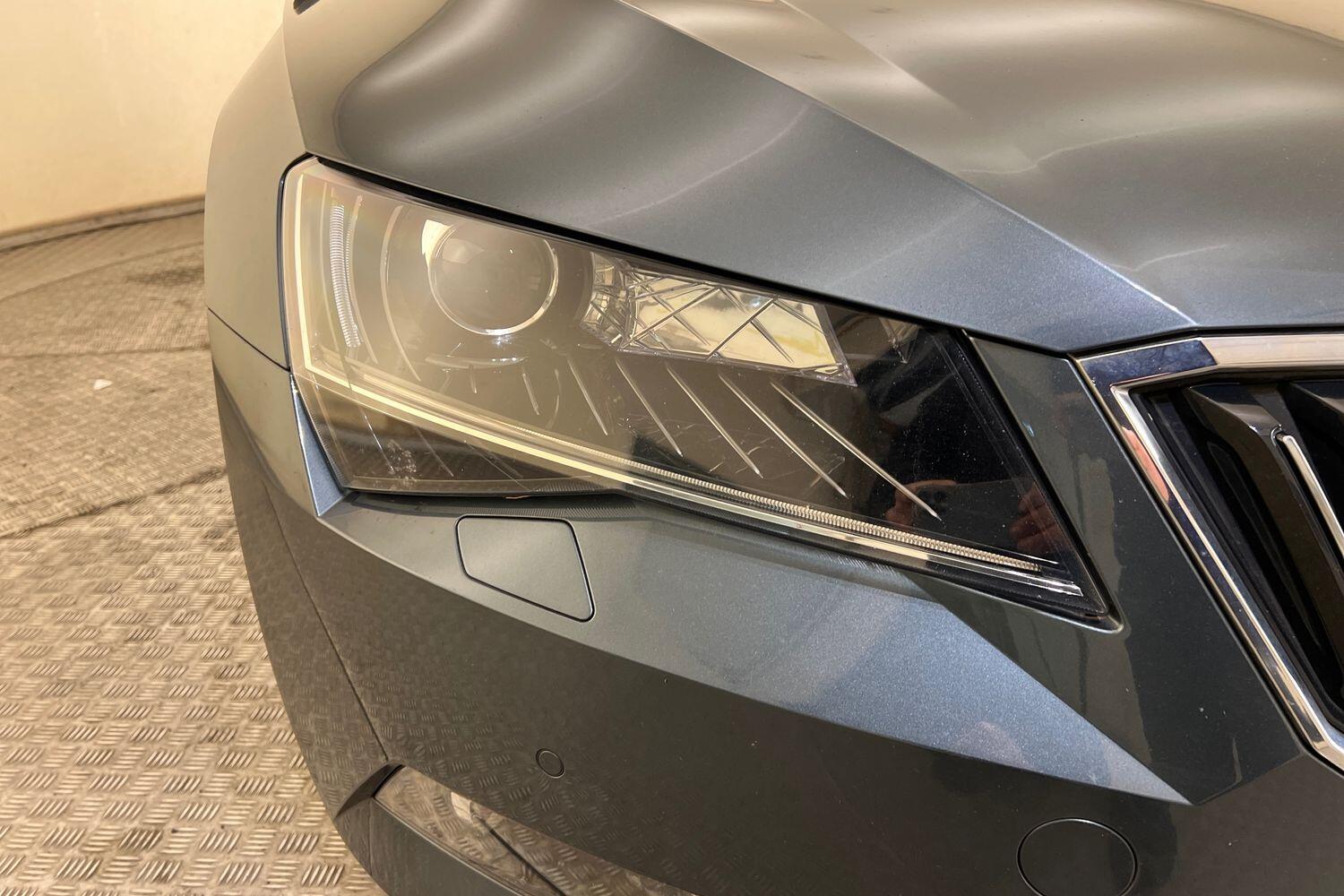 Used Skoda Superb 2019 for sale - 76673663: Photo 24