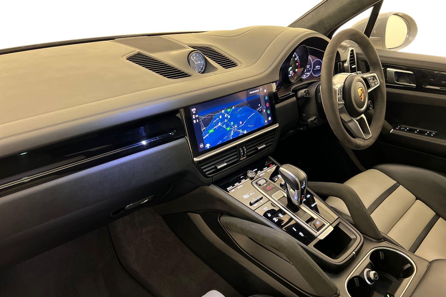 Used Porsche Cayenne 2022 for sale - 76675464: Photo 2