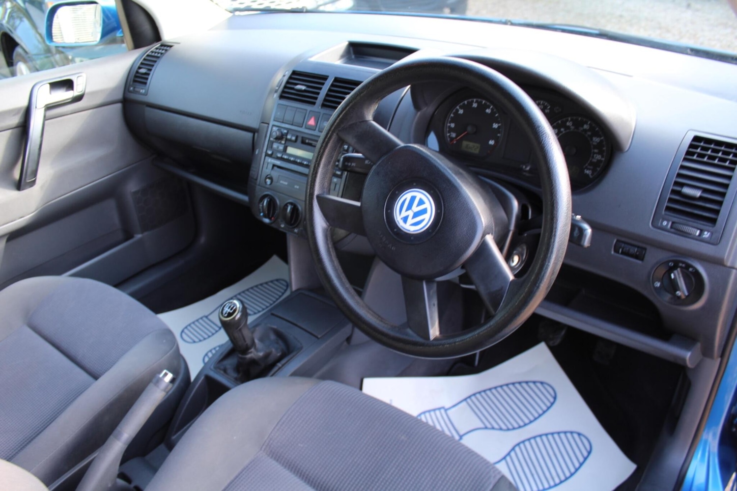 Used Volkswagen Polo 2002 for sale - 78128191: Photo 2