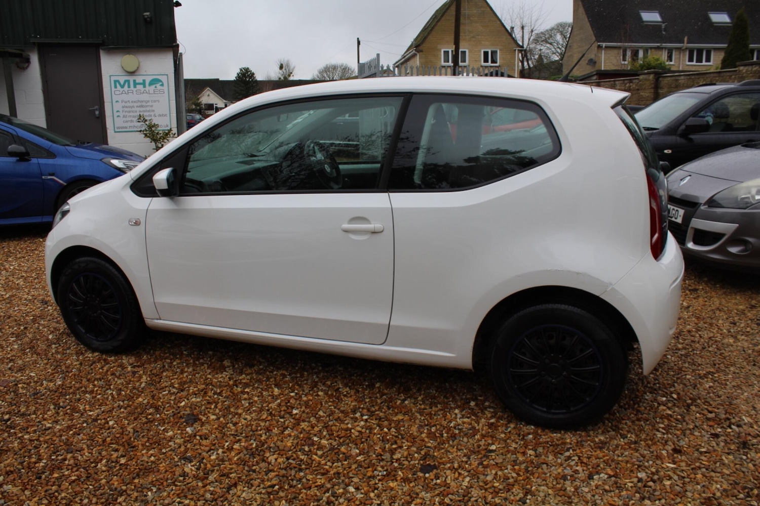 Used Volkswagen up! 2013 for sale - 77524265: Photo 3