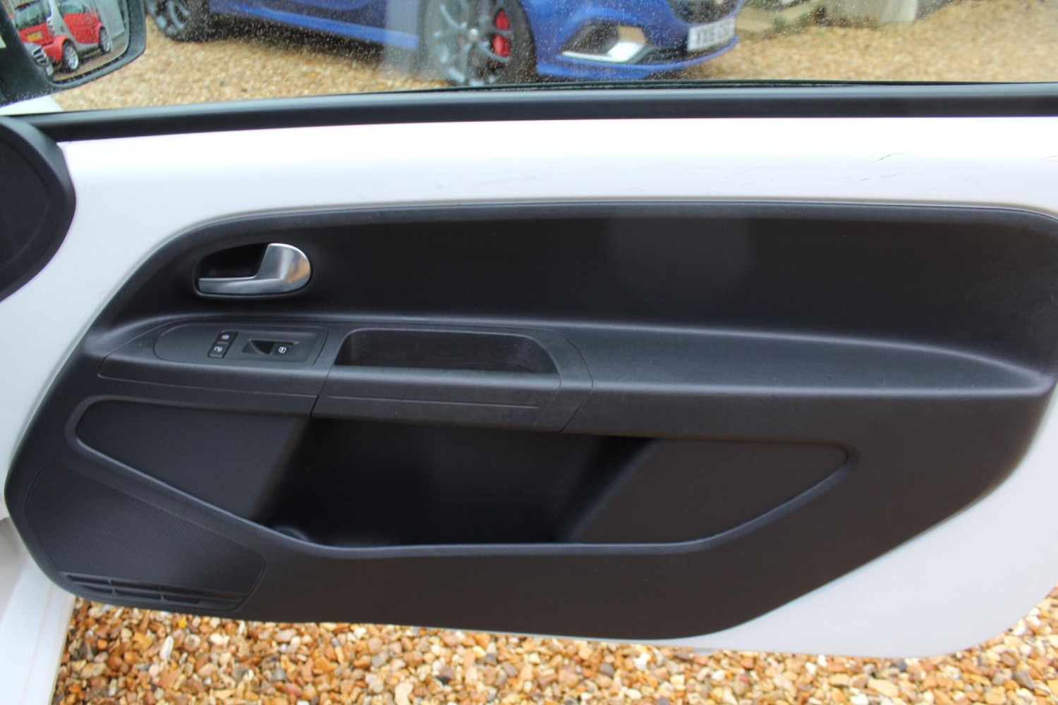 Used Volkswagen up! 2013 for sale - 77524265: Photo 5