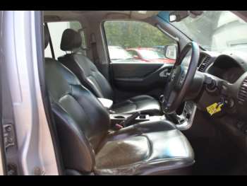 Used Nissan Navara 2011 for sale - 75350944: Photo