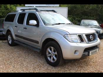 Used Nissan Navara 2011 for sale - 75350944: Photo