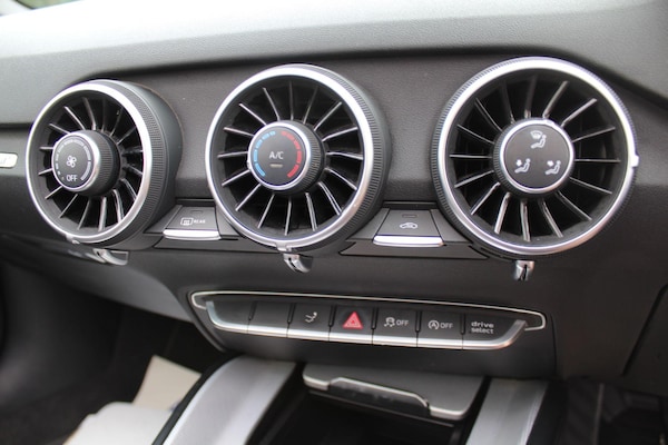 Used Audi TT 2015 for sale - 75449882: Photo 17