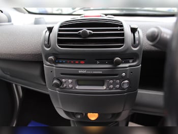 Used smart fortwo 2005 for sale - 77441260: Photo