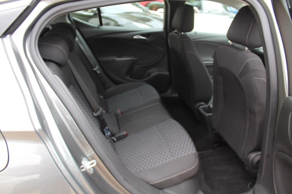 Used Vauxhall Astra 2017 for sale - 76295458: Photo 14