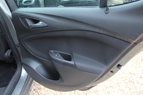 Used Vauxhall Astra 2017 for sale - 76295458: Photo 15