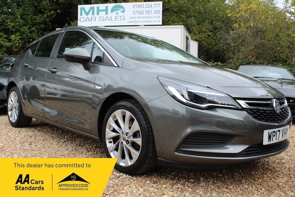 Used Vauxhall Astra 2017 for sale - 76295458: Photo 1