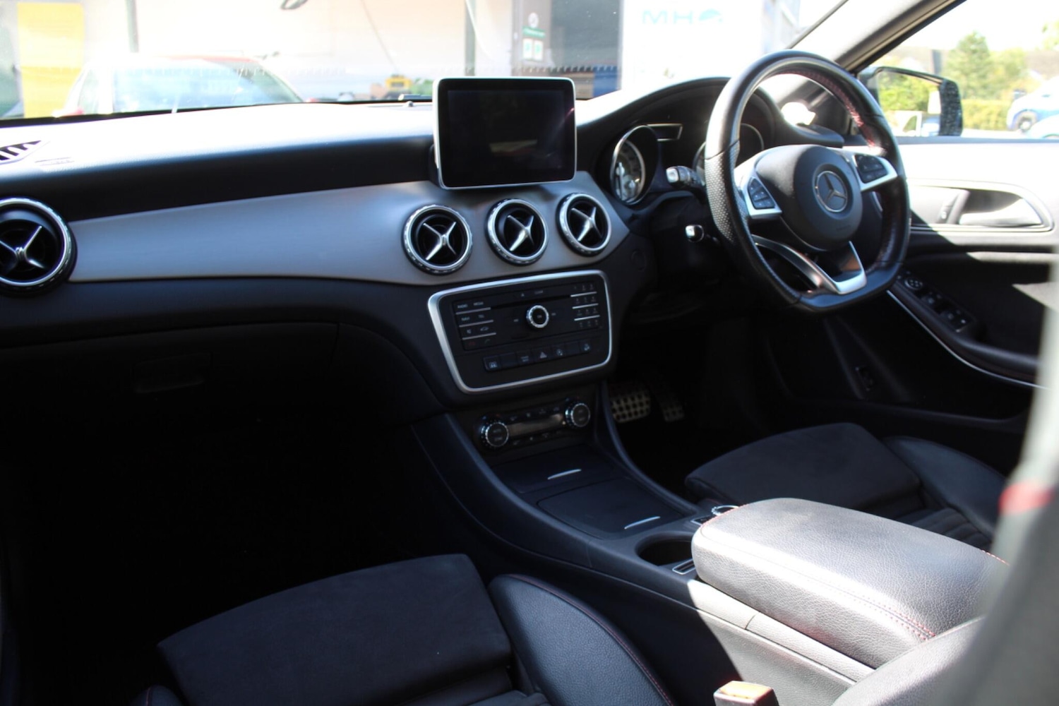 Used Mercedes-Benz GLA 2015 for sale - 76084398: Photo 19