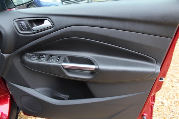 Used Ford Kuga 2018 for sale - 76270789: Photo 15
