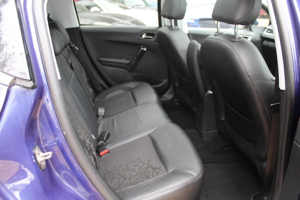 Used Peugeot 208 2012 for sale - 76270030: Photo 13