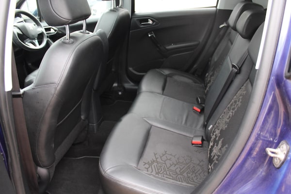 Used Peugeot 208 2012 for sale - 76270030: Photo 17