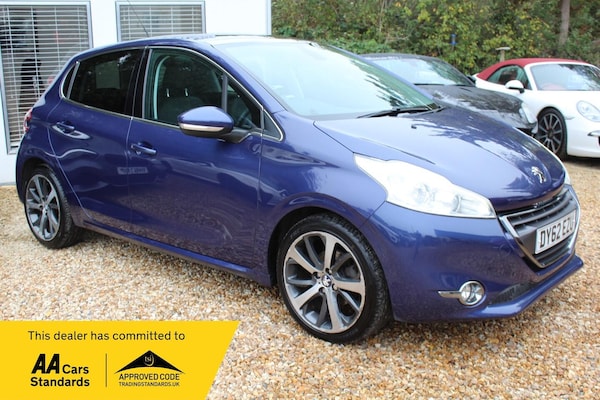 Used Peugeot 208 2012 for sale - 76270030: Photo 1