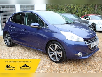 Used Peugeot 208 2012 for sale - 76270030: Photo