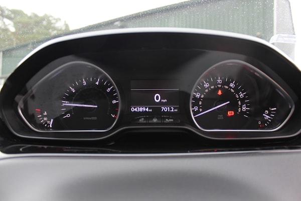Used Peugeot 208 2012 for sale - 76270030: Photo 3