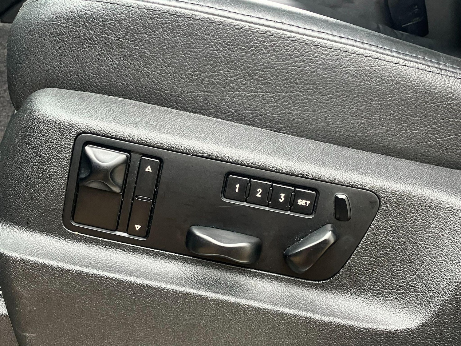 Used Porsche Cayenne 2004 for sale - 77156161: Photo 15