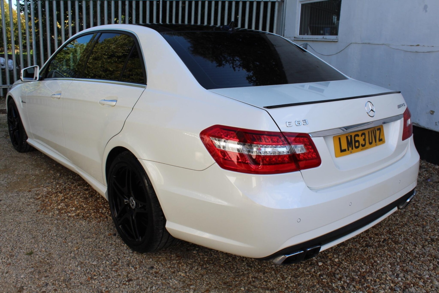 Used Mercedes-Benz E Class 2013 for sale - 76988312: Photo 17