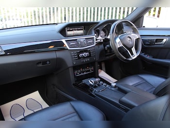 Used Mercedes-Benz E Class 2013 for sale - 76988312: Photo